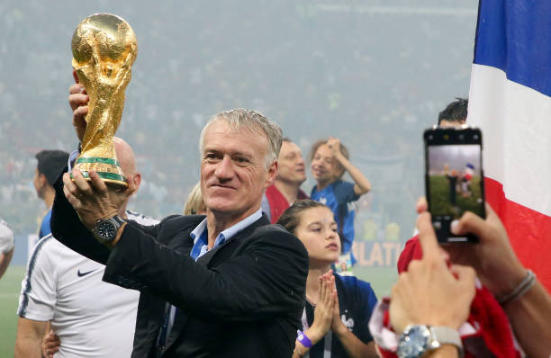 色的反击闻 色的反击闻